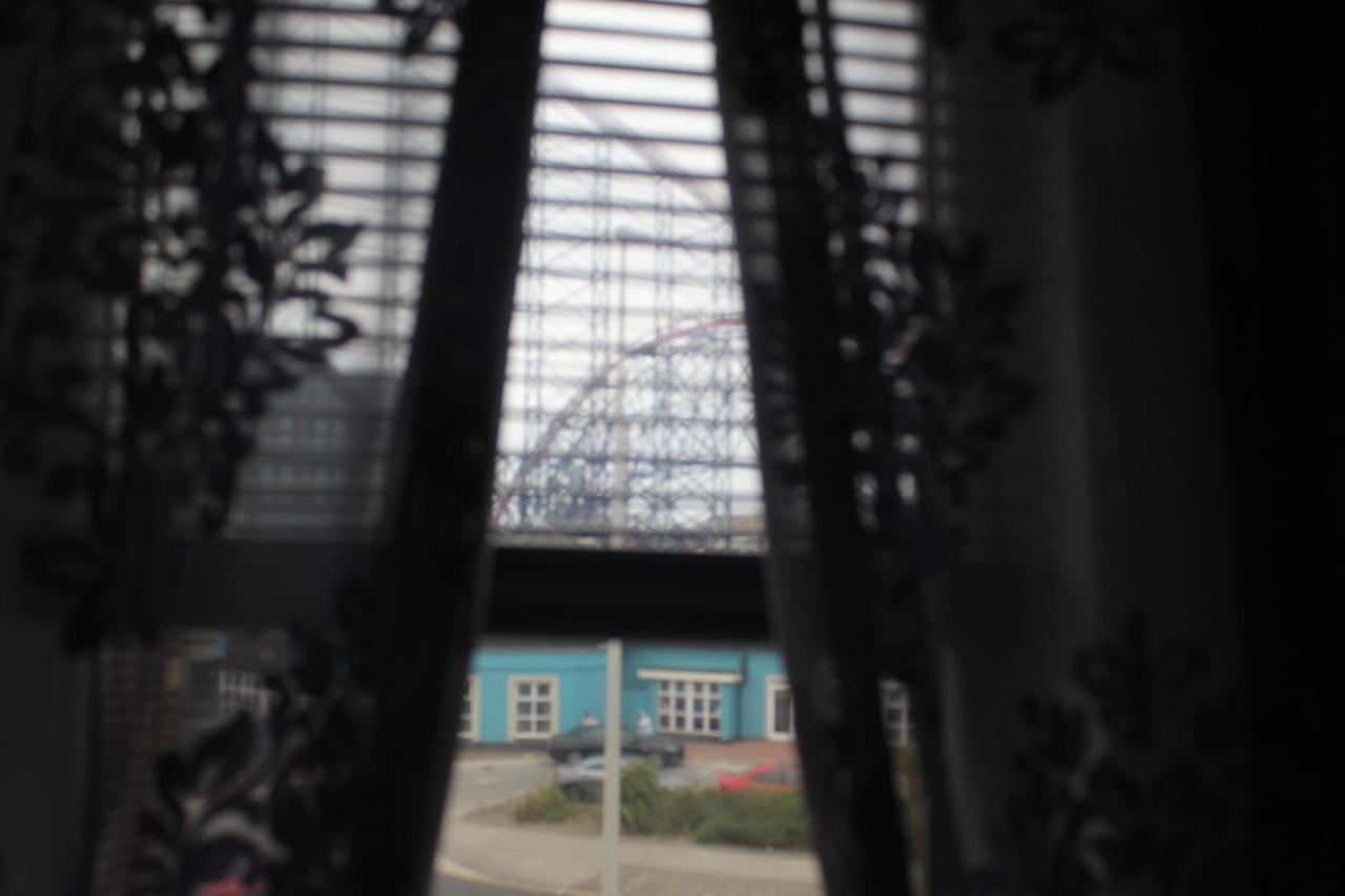 Kings Boutique Hotel Blackpool Bagian luar foto