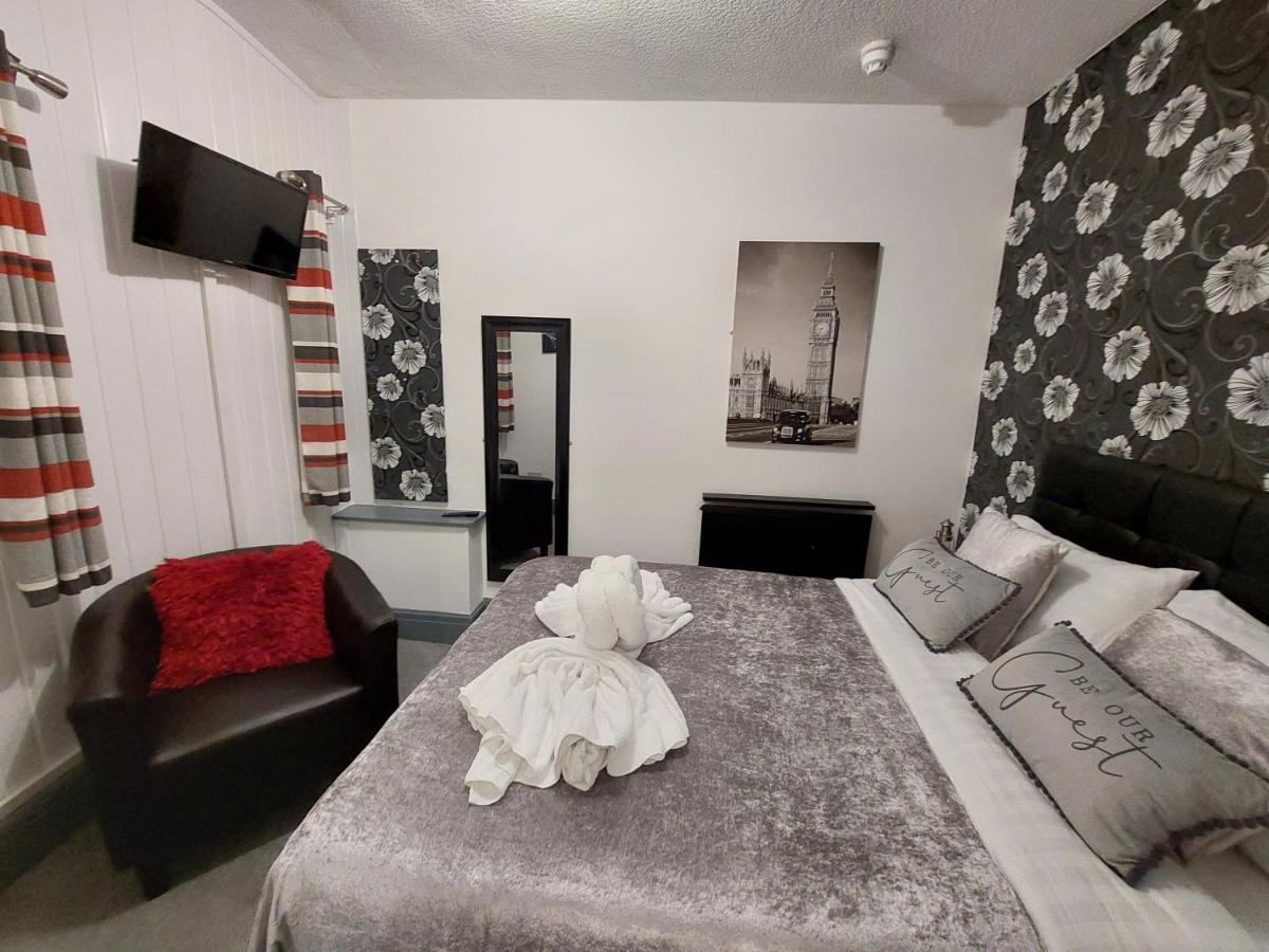 Kings Boutique Hotel Blackpool Bagian luar foto