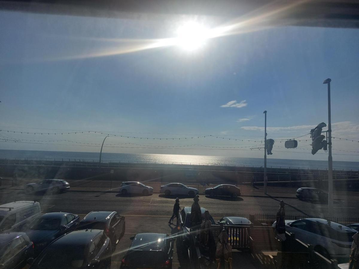 Kings Boutique Hotel Blackpool Bagian luar foto