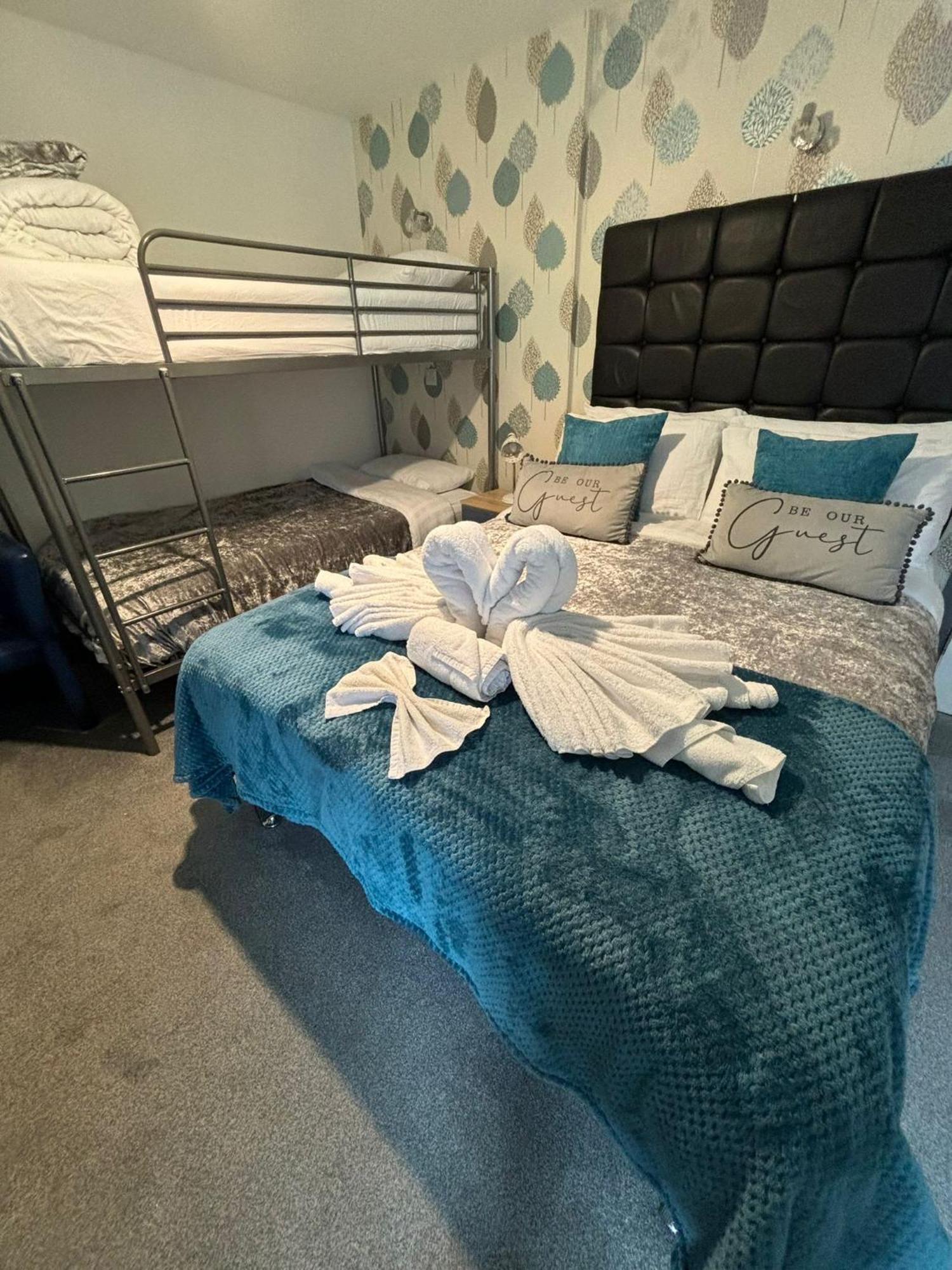Kings Boutique Hotel Blackpool Bagian luar foto