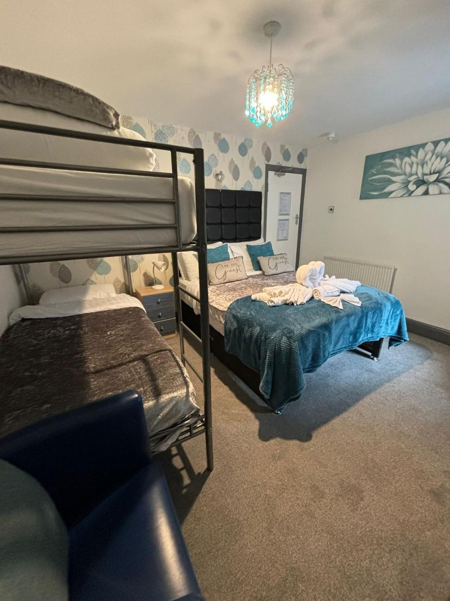 Kings Boutique Hotel Blackpool Bagian luar foto