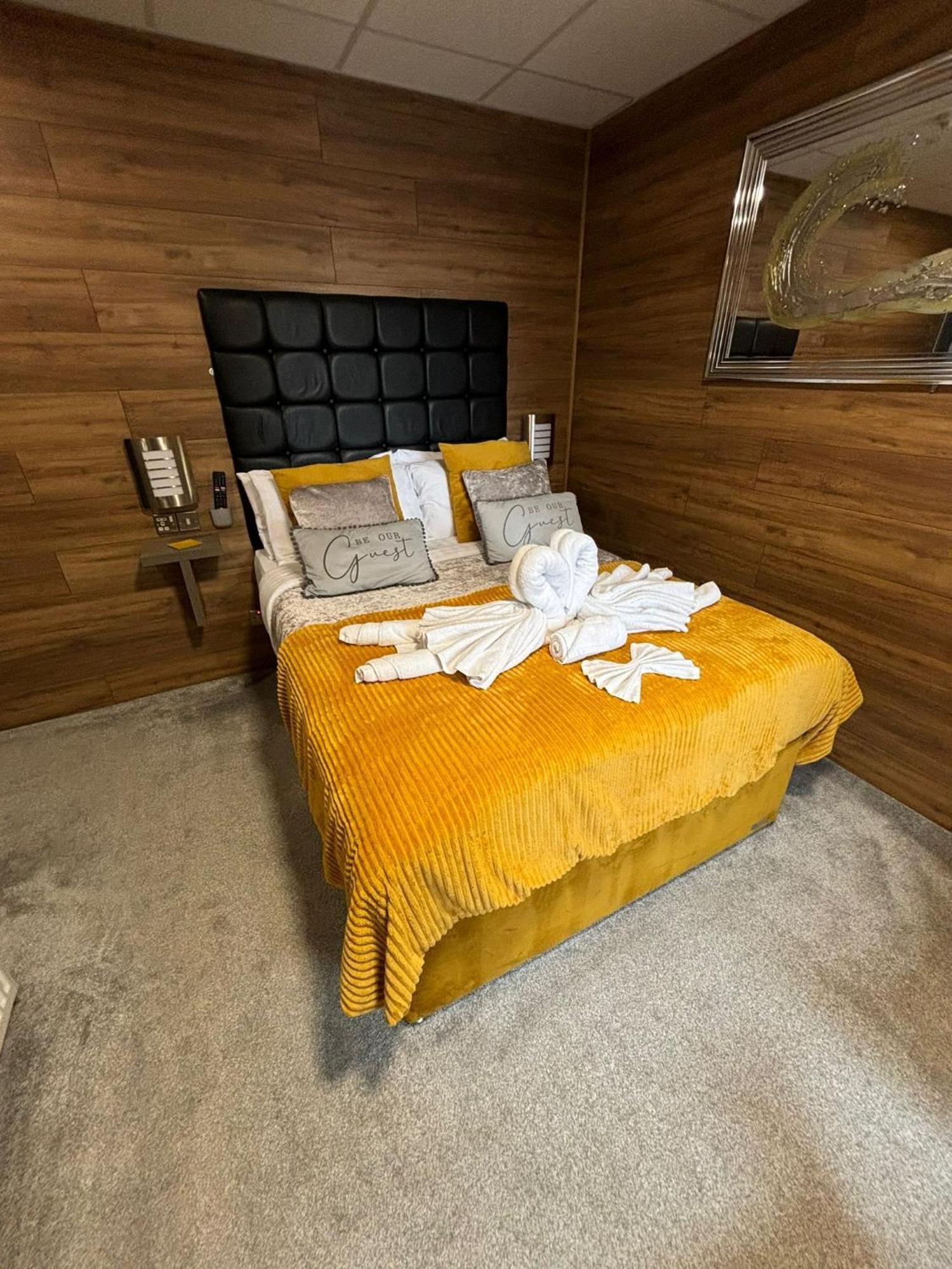 Kings Boutique Hotel Blackpool Bagian luar foto