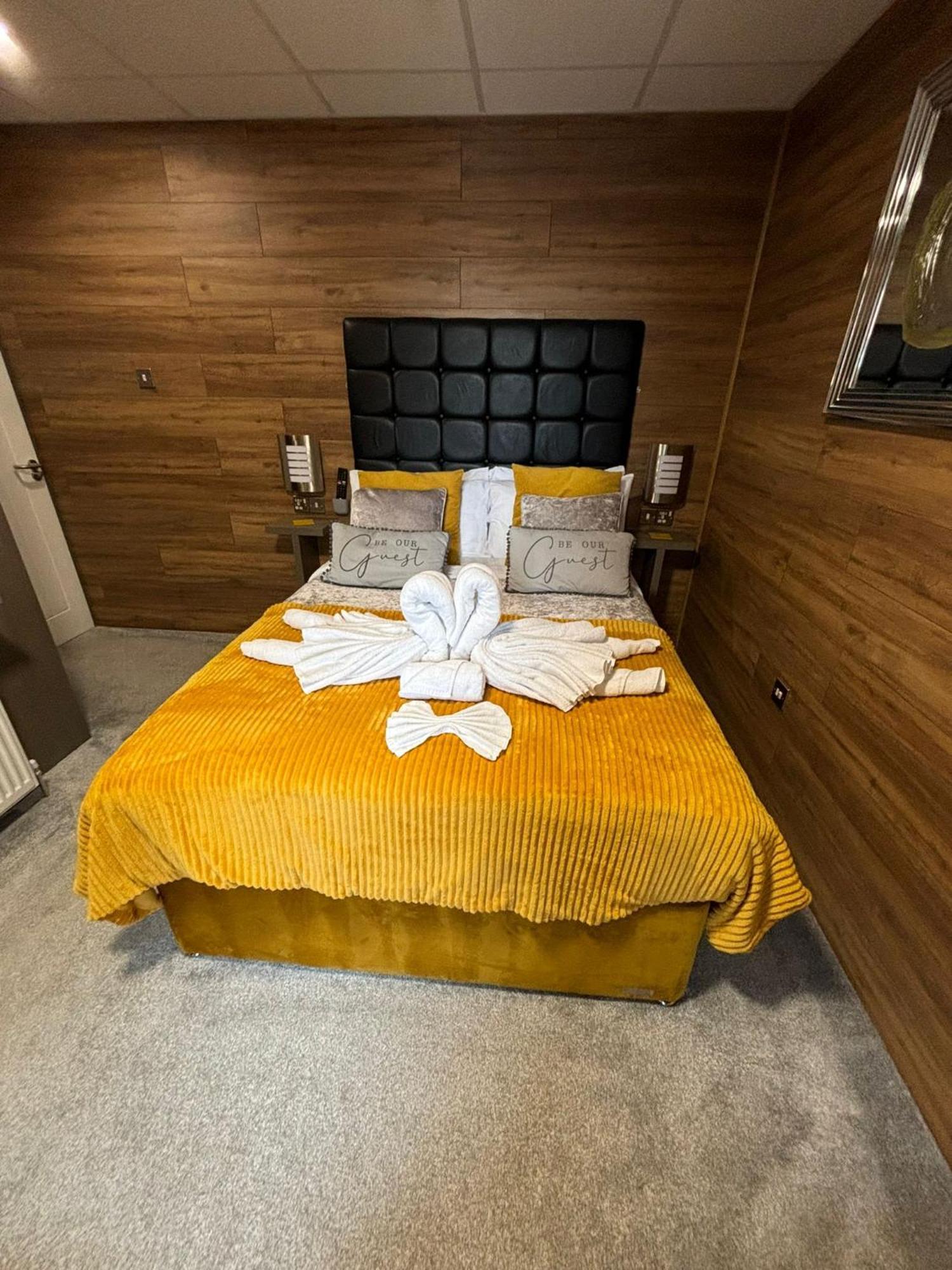 Kings Boutique Hotel Blackpool Bagian luar foto