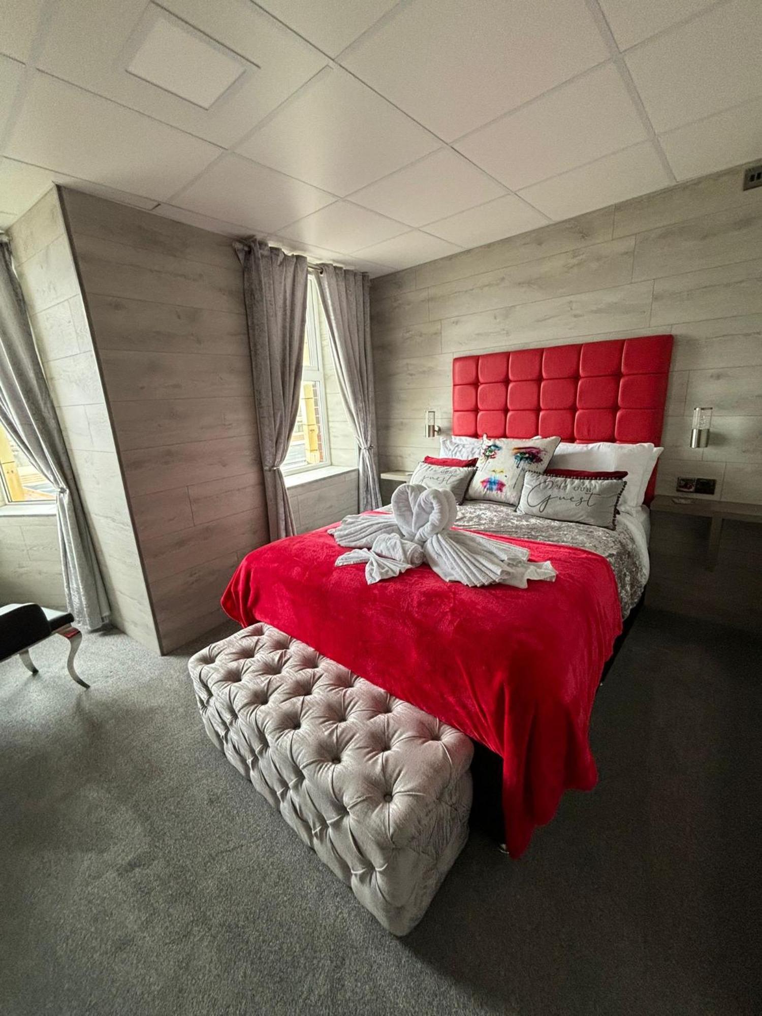 Kings Boutique Hotel Blackpool Bagian luar foto