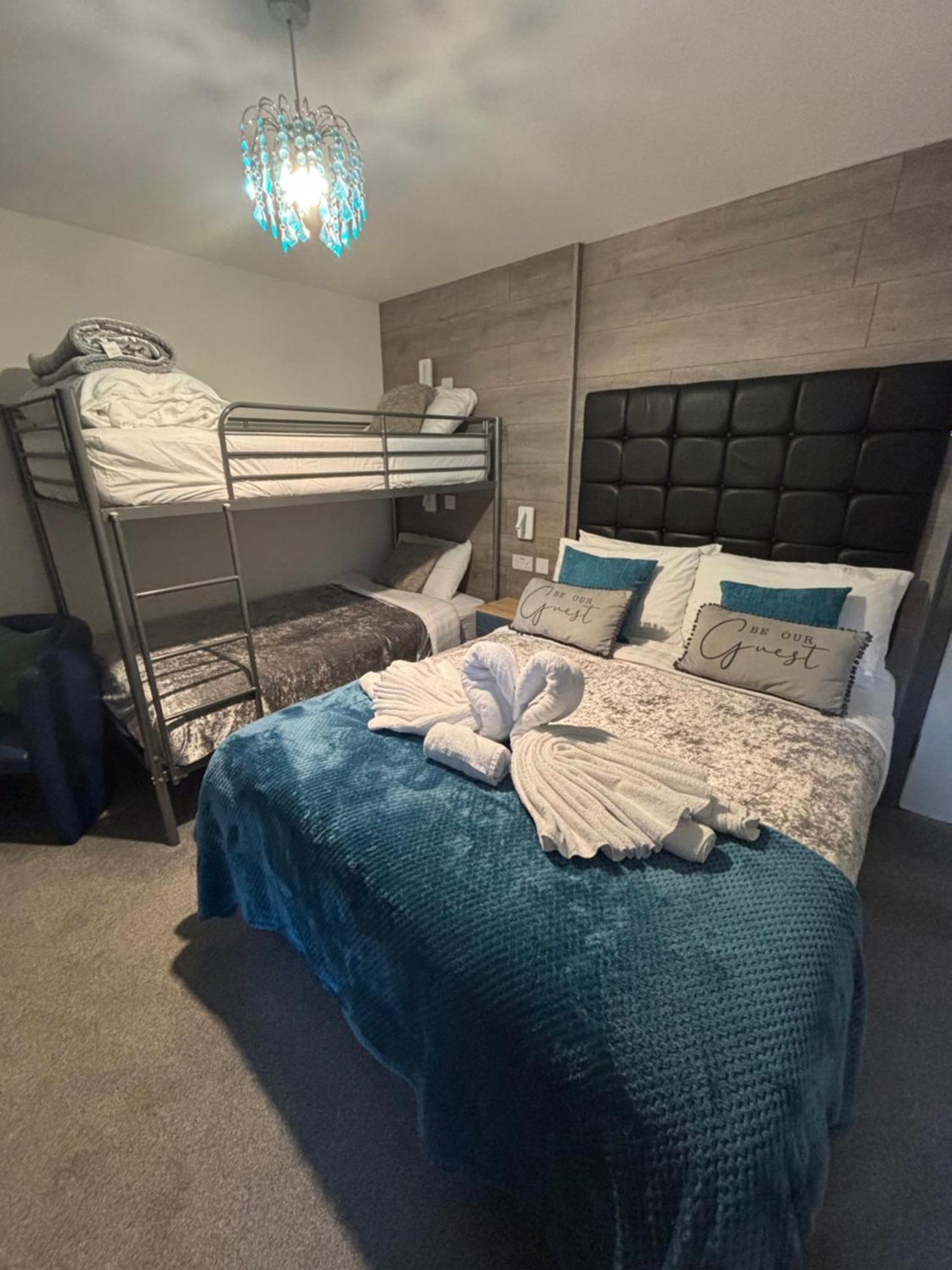 Kings Boutique Hotel Blackpool Bagian luar foto