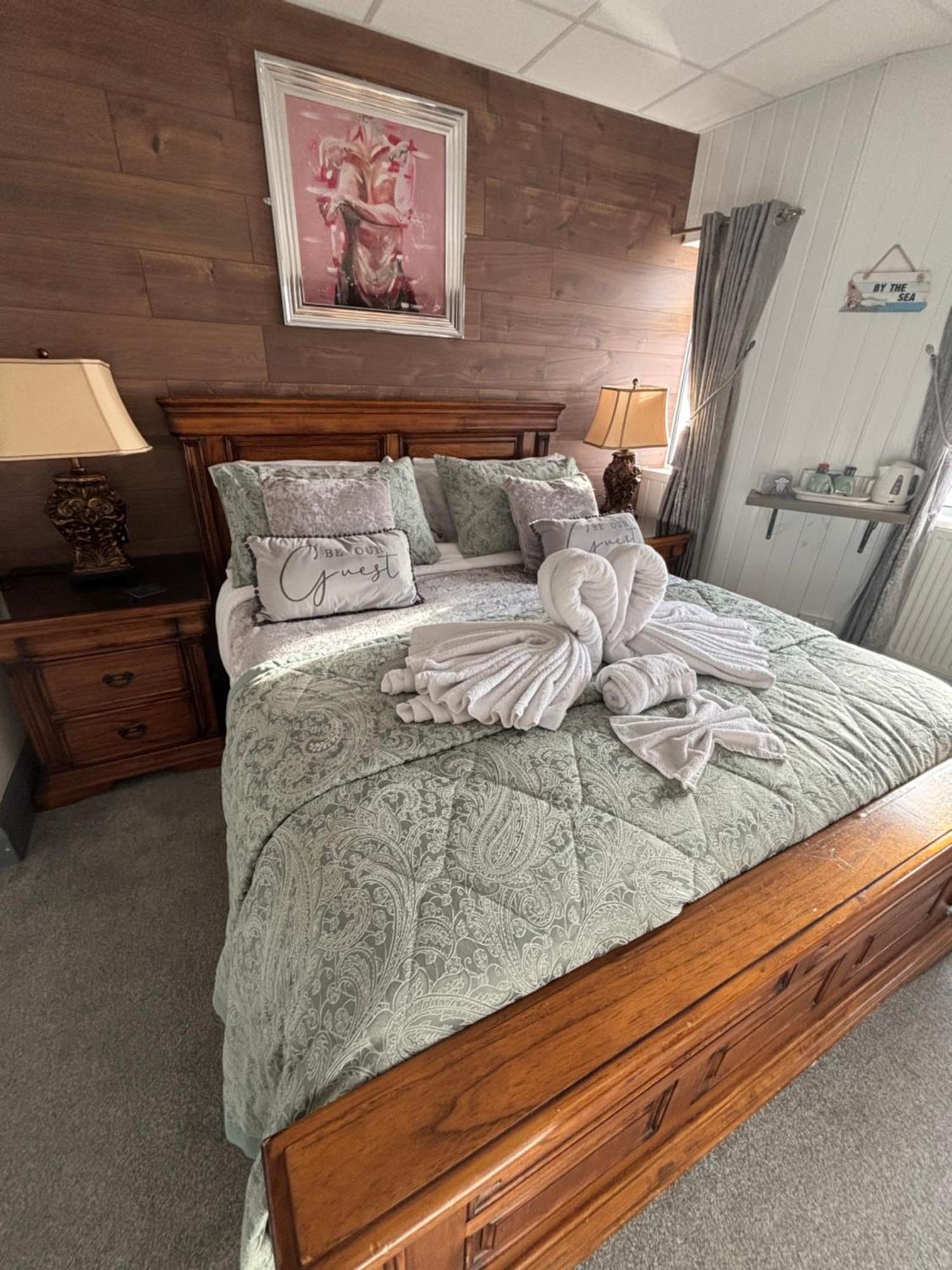 Kings Boutique Hotel Blackpool Bagian luar foto
